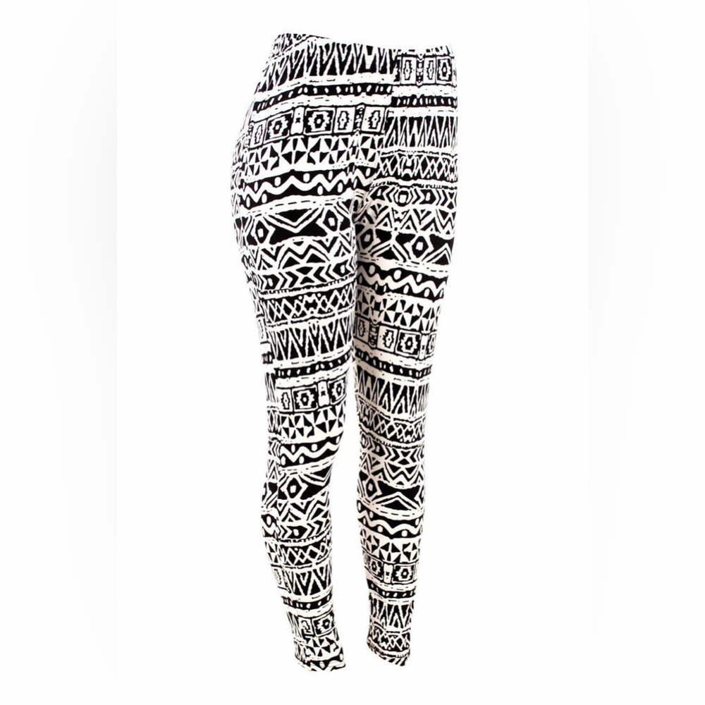 Tilly’s Womens SHOSHO Black & White Aztec Leggings - One Size fits S M L